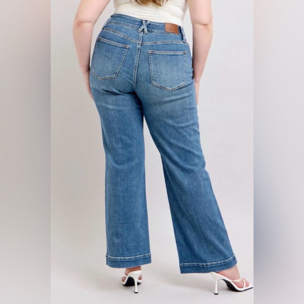 Judy Blue High Waisted Medium Wash Star Seam Detail Wide Leg jeans size22W‎ - Picture 2 of 16